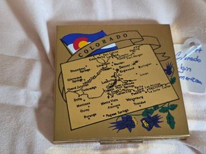 Elgin American Powder Compact Mirror Colorado Souvenir Gold Tone