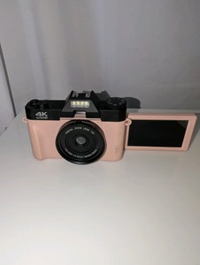 Ultra HD compact digital vlogging camera in pink-untested