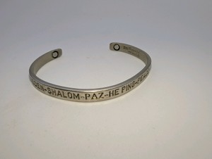 Sergio Lub Peace Silver Magnetic Cuff Bracelet- Size 7