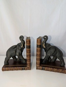 Vintage-style decorative elephant bookends