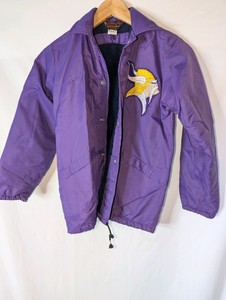 Vintage purple Minnesota Vikings snap-front jacket- M 10-12