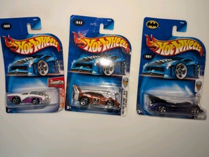 3 NIB Hot wheels Diecast Toy Cars- Hot Wheels Batmobile (#001), 1970 Dodge Charger (#3042), Tooned Two 2 Go (#006)
