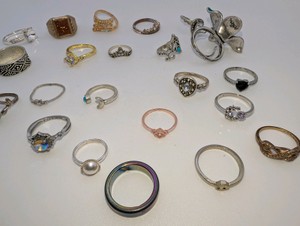 Lot of Womens Rings- Various Sizes