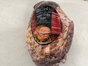 B.20lbs Cooks Traditional Bone In Hickory Smoked Ham-Super Trim
