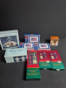 Royal Crest & Jcpenney Mixed Lot of Frames, Serveware & Collage Displays