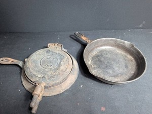 Cast Iron Waffle Iron & Skillet Set