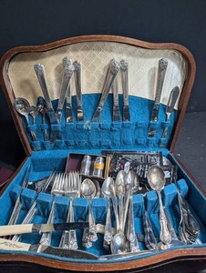 Vintage Rogers Silverplate Flatware Set in Case