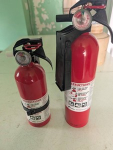 Kidde Fire Extinguishers (Lot of 2)