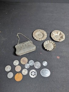 Vintage Silver Tone Mesh Coin Purse & Advertising Token Mixed Lot