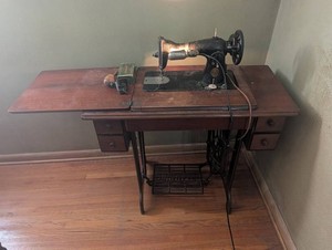 Antique Singer Treadle Sewing Machine Cabinet