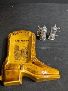 Las Vegas Casino Center Boot Ashtray & Shakers
