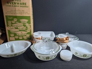 Vintage 31-Piece Ovenware Cook N Serve Ensemble