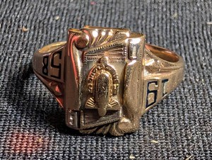 Vintage 10K Gold Signet Ring