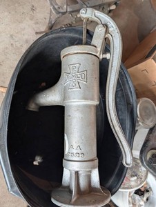 Vintage Demco Hand Pump AA 2529