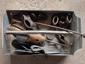 Cedar Falls Shoe Forms Mixed Lot