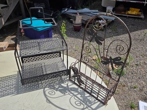 Metal Plant Stands with Decorative Design