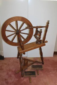 Antique Maple Spinning Wheel
