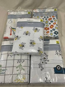 True Living Tablecloth Assortment (Lot of 5)