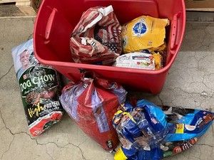 Purina, Pedigree & Beneful Dog Food Mixed Lot