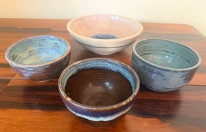 Handcrafted Pottery Bowl Set - 1 Large & 3 Small (Lot of 4)