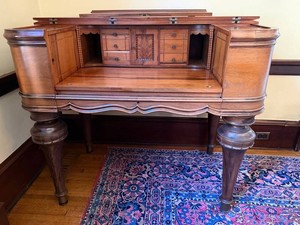 LR - Antique 19th-Century Victorian Rosewood Spinet Desk