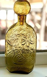 DR - Mid Century Modern Stelvia Italy Amber Glass Bird of Peace Decanter by Wayne Husted