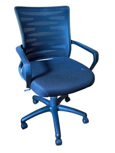 Office Chair - Mesh Task Chair With Rolling Base