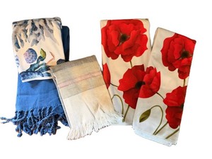 Hand Towels - Degean Breeze Floral & Poppy Set (Lot of 5)
