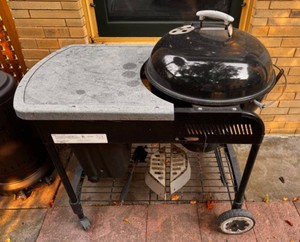 Charcoal Grill With Side Shelf & Dome Lid