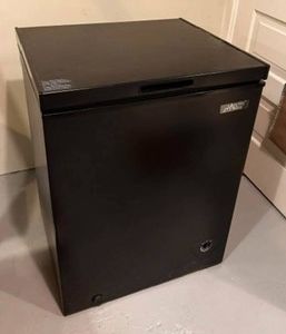 Chest Freezer - Arctic King ARC050S0ARWW
