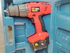 18-volt cordless drilldriver