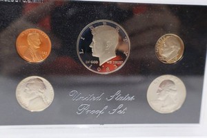 Vintage 1983 United States Proof Set - 5 Coins