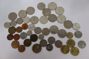 World Coin Mixed Lot - Jamaica, New Zealand, UAE, Bahamas & More