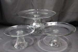 3 Graduated Glass Buffet Serving Stands