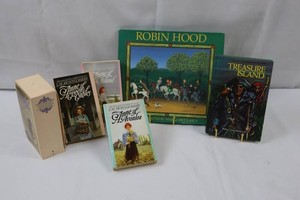 Classic Childrens Books Mixed Lot - Robin Hood, Treasure Island & Anne Series (5 Books)