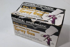 Central Pneumatic 47016 20 Oz. Gravity Spray Gun