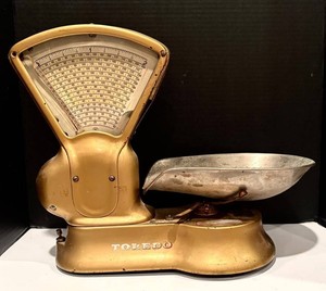 LLR - Antique Toledo Kitchen Scale No Springs Honest Weight