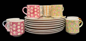 LLR - Mugs & Plates - Taste Setter Collection Patchwork 16-Piece Set