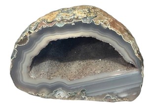 LR - Geode Specimen Rock