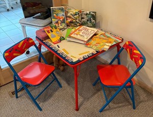 FR - Childrens Table Set with Books, Puzzles, Crayons and More