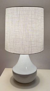BR1 - White Ceramic Table Lamp