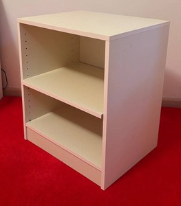 BR1 - Vintage Accent Shelf Table