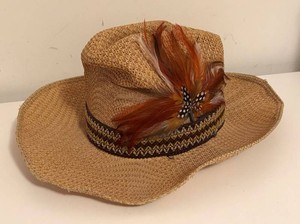 BR1 - Vintage Feather-Accented Straw Hat