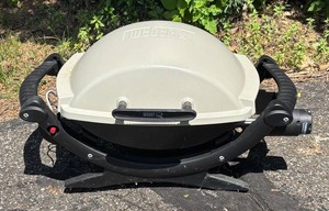 G - Weber Q Portable Gas Grill