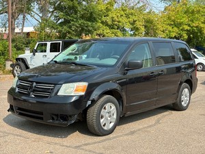 2009 DODGE GRAND CARAVAN SE No Accidents Reported  Stow and Go Seats (NO RESERVE)