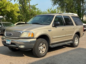 1999 FORD EXPEDITION XLT 4x4  No Accidents Reported (NO RESERVE)