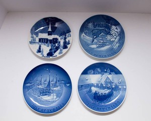 1960s Scandinavian Christmas Collector Plates  Set of 4