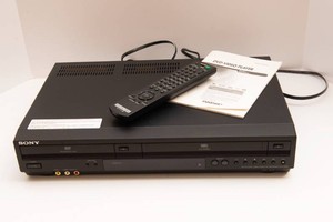 Sony DVDVHS Combo Player with Remote
