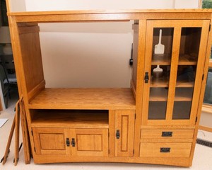 Montana Furniture Industries Entertainment Center
