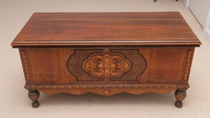 Vintage Lane Cedar Chest